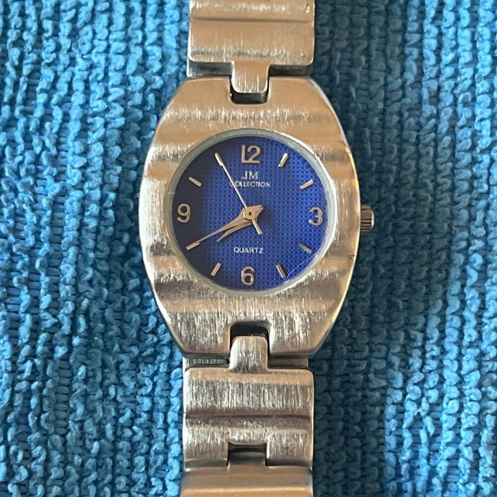Armitron Now Women's Blue Dial Stainless Steel Bracelet Watch